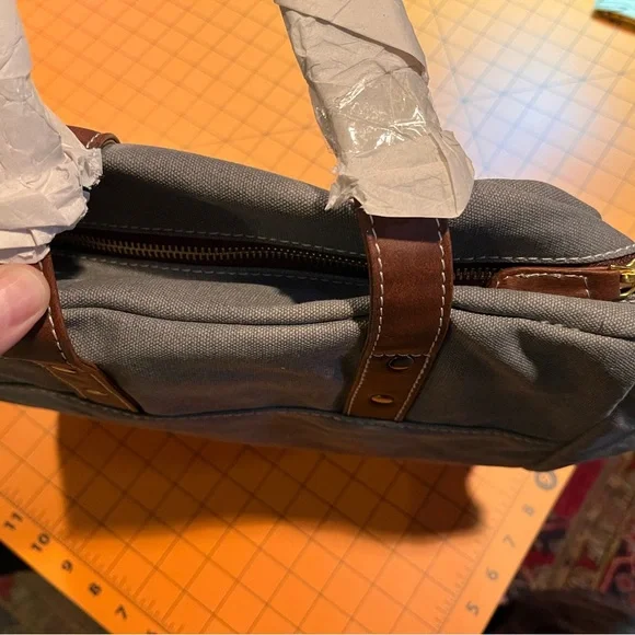 Maika ‘Big Sur’ Commuter Tote and Zipper Pouch set - Picture 6 of 9